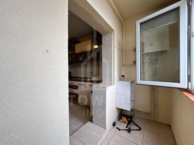 Apartament cu 3 camere decomandat în Vasile Aaron