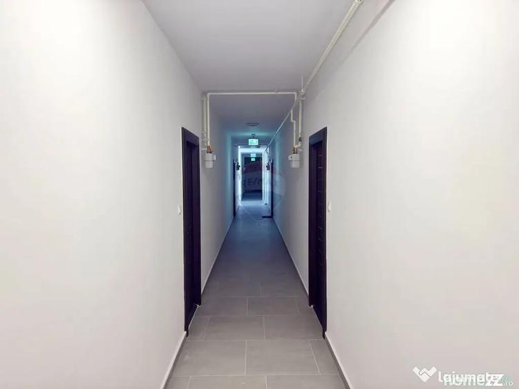 Apartament cu 3 camere semidecomandat în Grădiște