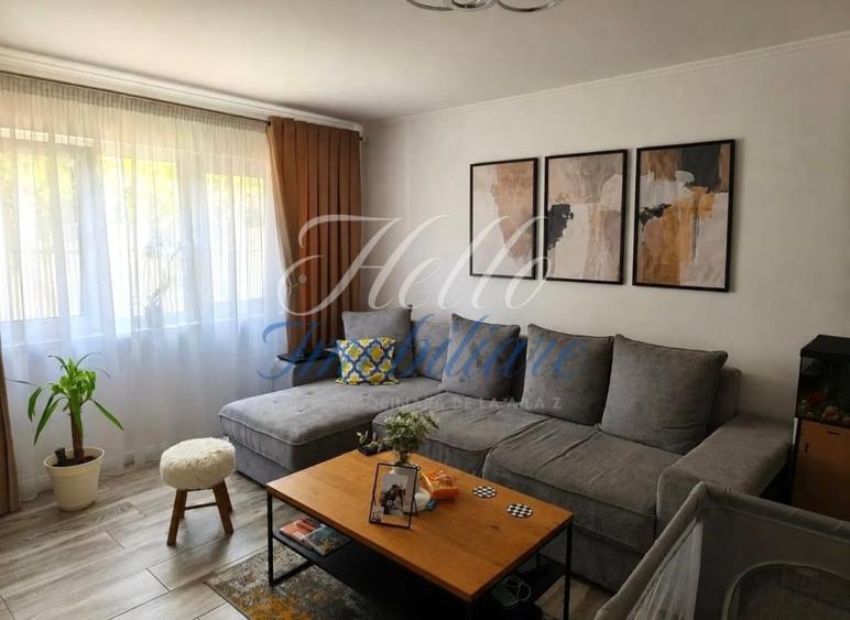 Apartament cu 3 camere decomandat, mobilat în Între Lacuri