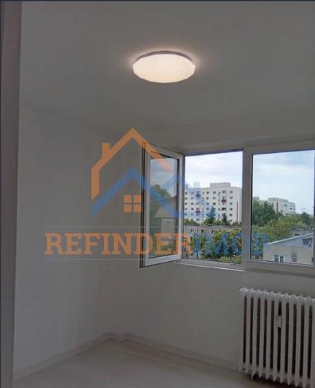 Apartament cu 2 camere decomandat în Berceni