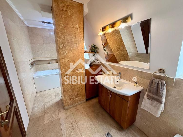 Apartament cu 4 camere decomandat, mobilat în Hipodrom 2