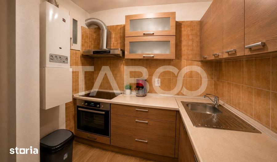 Apartament cu 3 camere semidecomandat în Tineretului