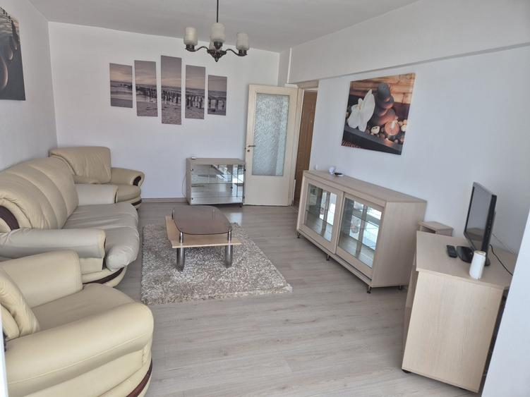 Inchiriez apartament in Deva, central, 2 camere decomandat - 2