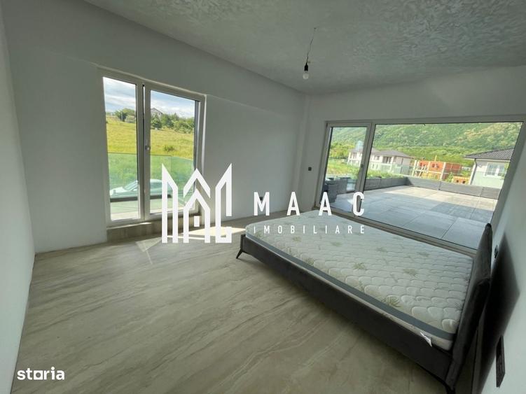 Casă cu 4 camere cu Piscina în Central