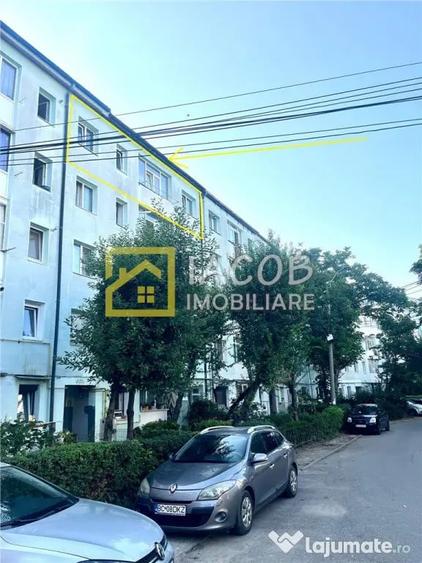 Apartament cu 3 camere semidecomandat în Milcov