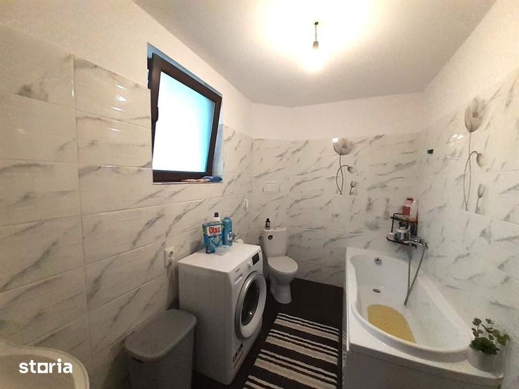 Casă cu 4 camere cu Teren 820 Mp în Rediu