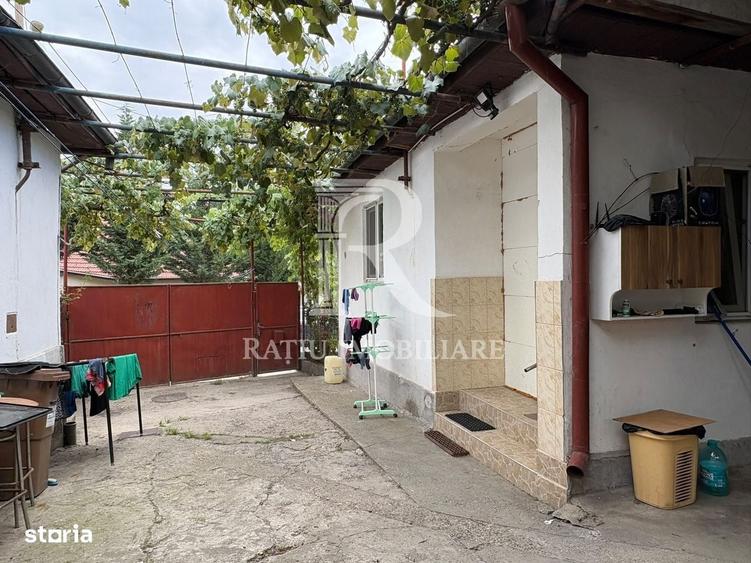 Casă cu 3 camere în Central