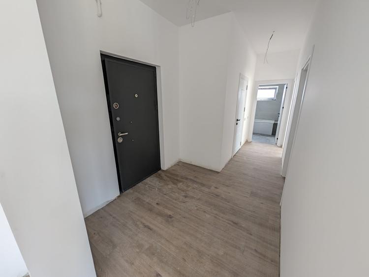 Apartament cu 3 camere în Tunari