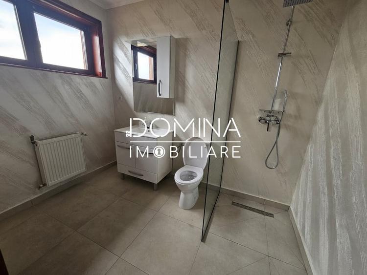 Casă individuală cu 12 camere cu Teren 1160 Mp în Vest