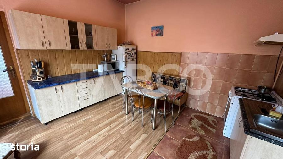 Casă cu 5 camere cu Teren 800 Mp în Turnișor