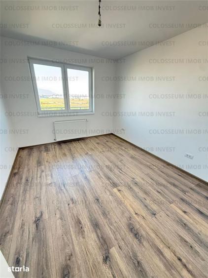 Apartament cu 3 camere decomandat în Tractorul