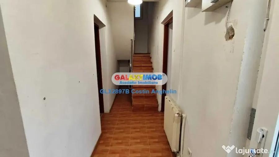 Casă cu 6 camere cu Teren 165 Mp în Decebal