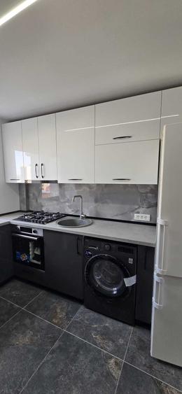 Apartament cu 2 camere decomandat în Griviței