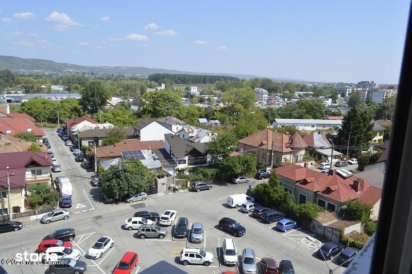 Apartament cu 4 camere în Tudor Vladimirescu