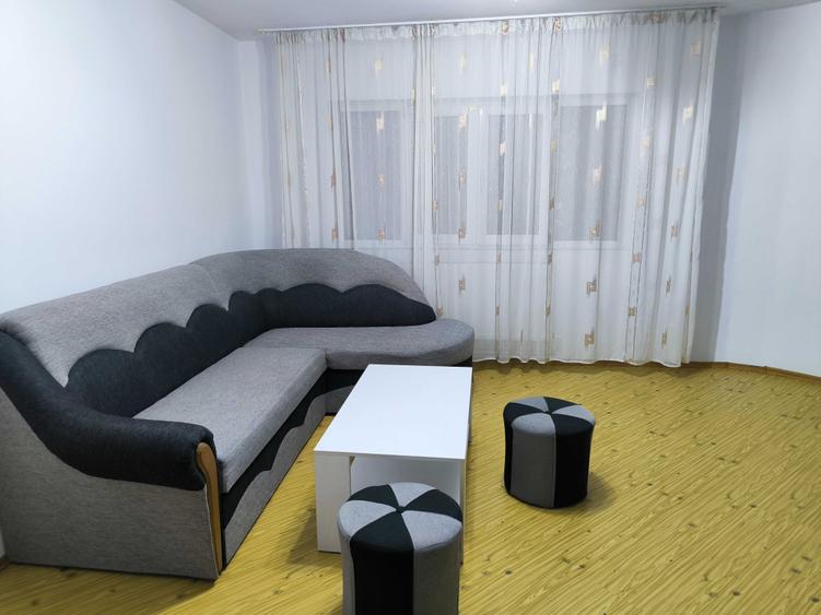Apartament cu 2 camere decomandat în Exterior Vest