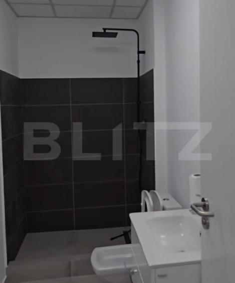 Spațiu comercial, de 650 mp, în Aeroport