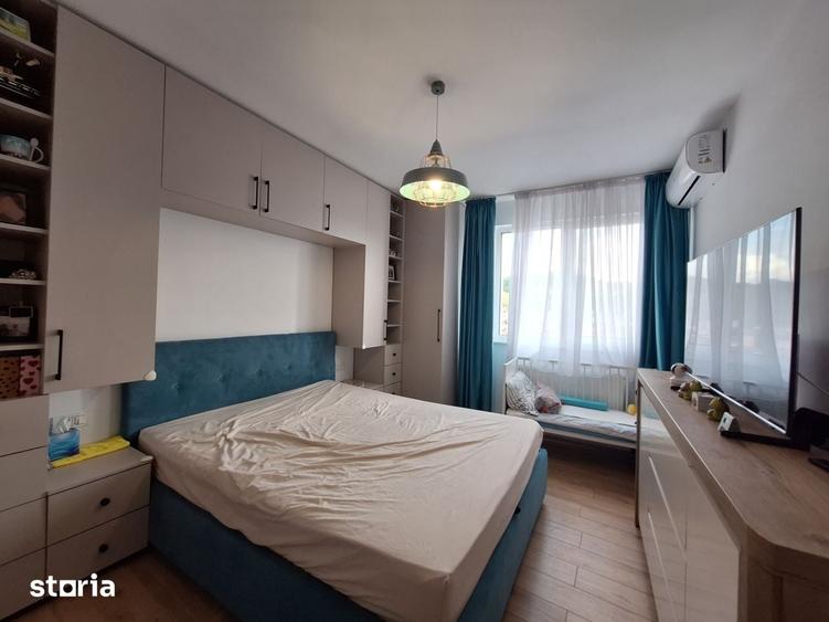 Apartament cu 3 camere semidecomandat în Florești
