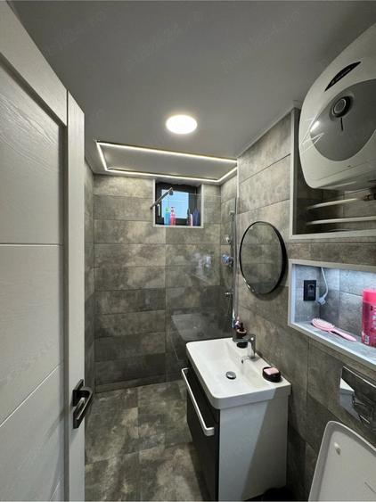 Apartament cu 2 camere semidecomandat în 1 Mai