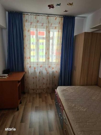 Apartament cu 3 camere decomandat în Rahova