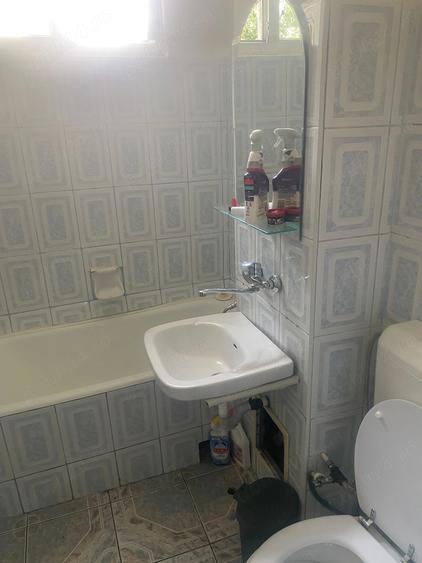 Apartament cu 2 camere decomandat în Mărăței