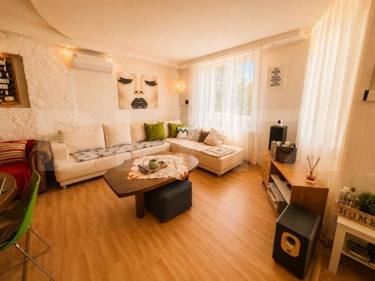 Casă individuală cu 7 camere cu Garaj în Muntele Băișorii