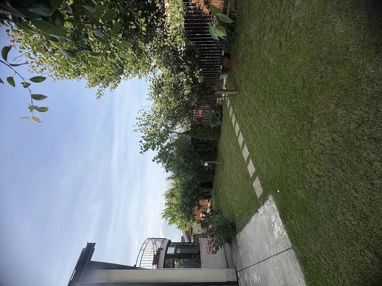 Casă cu Teren 500 Mp în Central