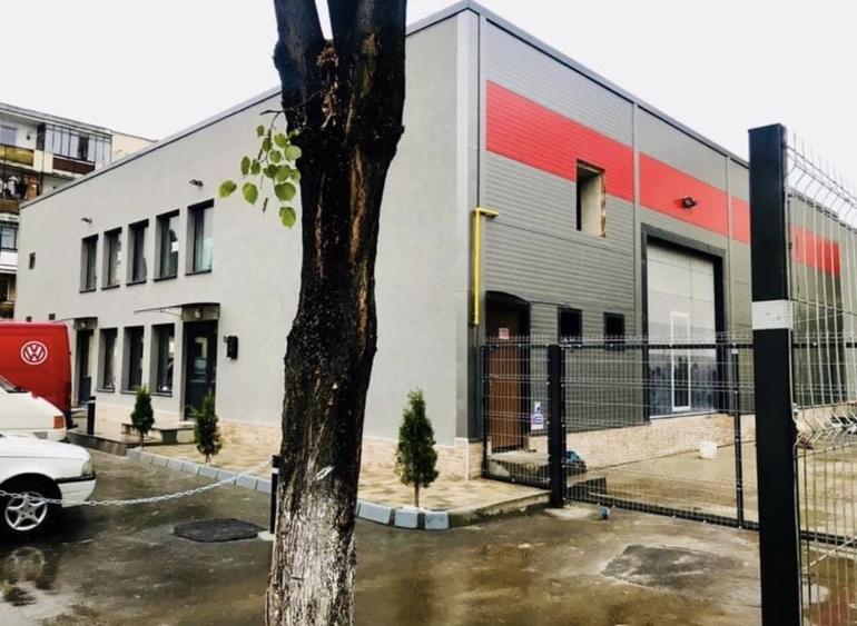 Spațiu comercial, de 700 mp, în Central