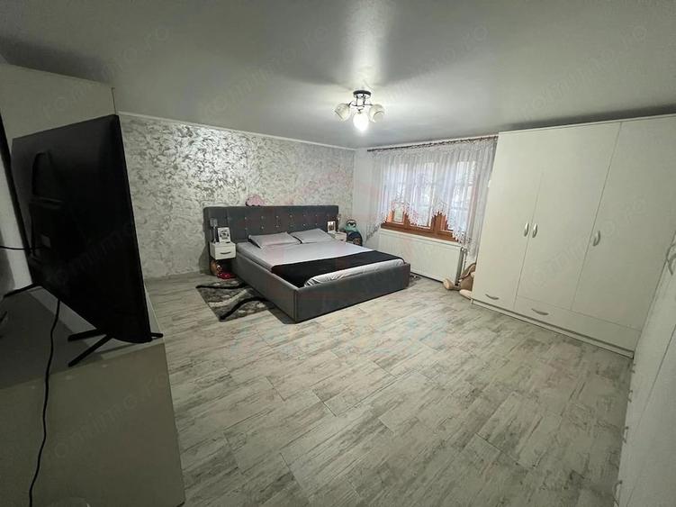 Casă cu Teren 300 Mp în Central