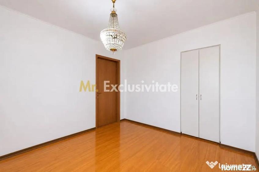 Apartament cu 3 camere decomandat în Ultracentral