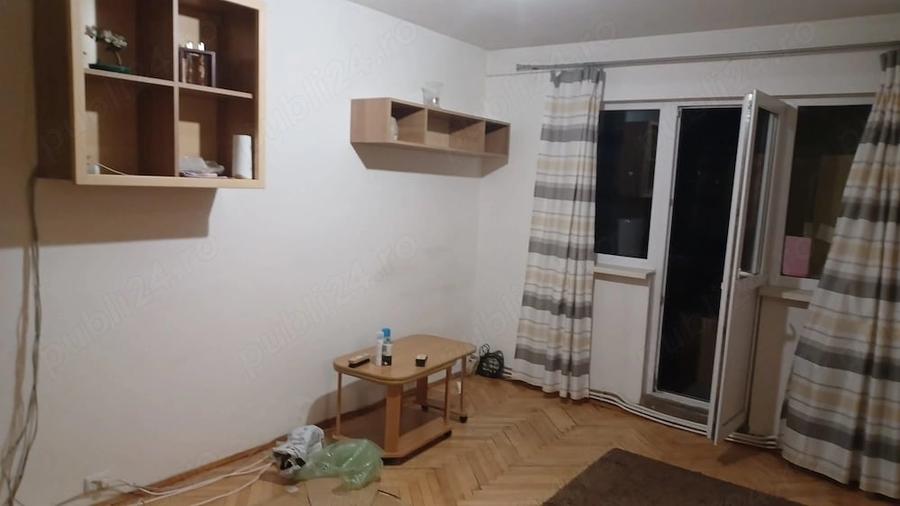Apartament cu 3 camere semidecomandat în Mănăștur