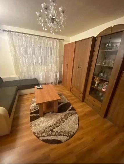 Apartament cu 2 camere semidecomandat în Vest