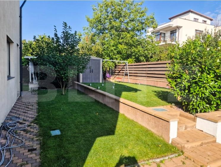 Casă individuală cu 4 camere cu Canalizare în Dâmbul Rotund