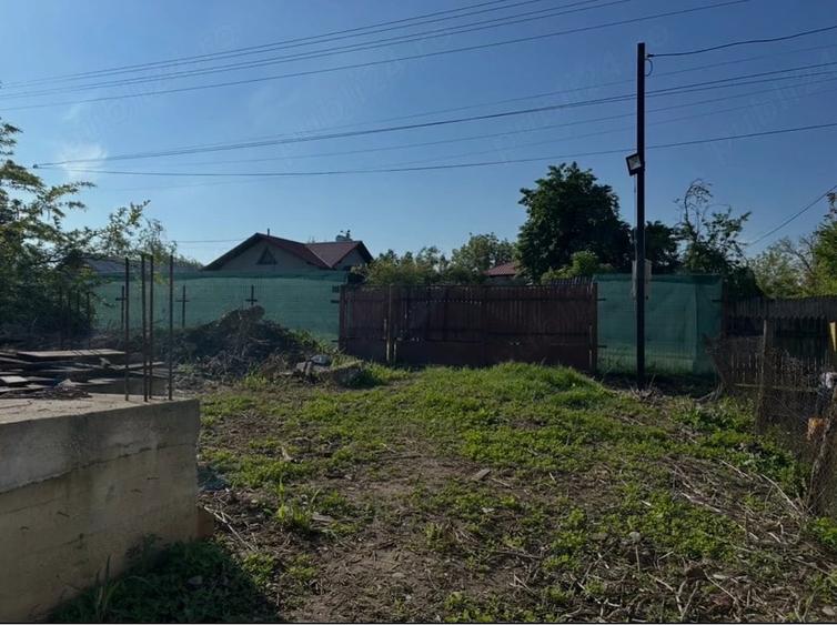 Teren de 1319 mp, în Cocorăștii Grind