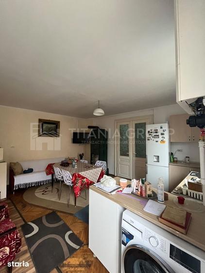 Apartament 3 camere, curte comuna, Centrul Istoric Schei - 1