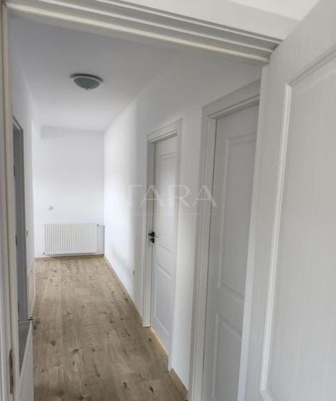 Duplex cu 4 camere cu Canalizare în Florești