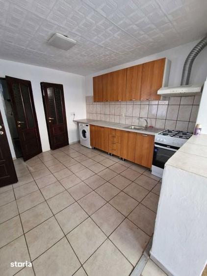 Casă cu 3 camere cu Teren 100 Mp în Ghiroda