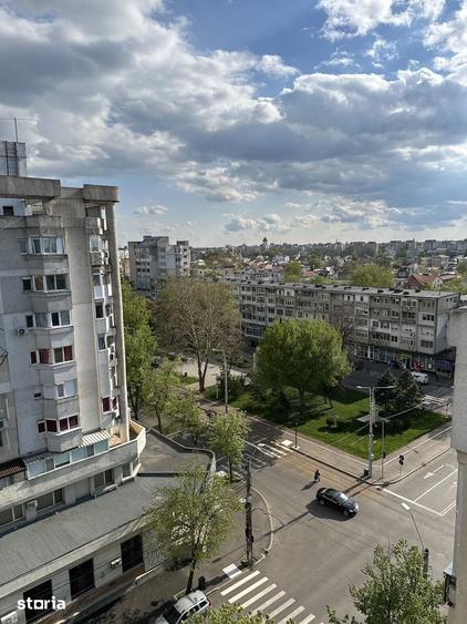 Apartament cu 2 camere decomandat în Școlilor