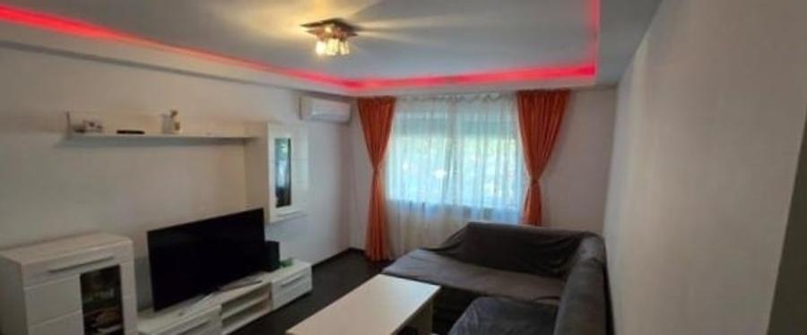 🙋Far🔸3 Camere Decomanate 76m² Mobilat Utilat Izolat Centrala pe Gaze - 1