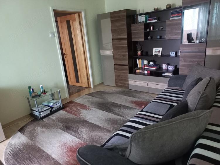 Apartament cu 2 camere decomandat în Dacia