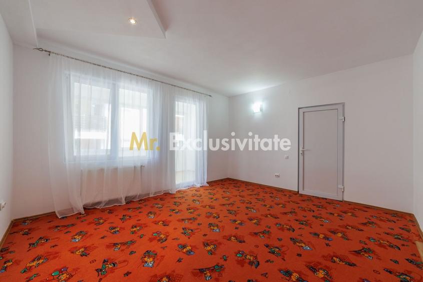 Casă individuală cu 10 camere cu Canalizare în Găvana