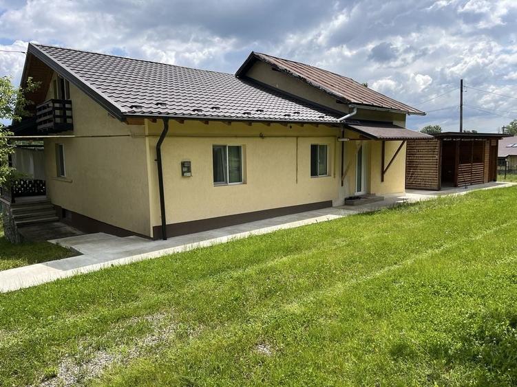 Casă cu 4 camere în Central