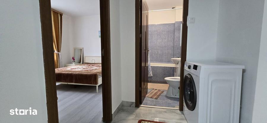 Apartament cu 2 camere semidecomandat, mobilat în Aleea Trandafirilor