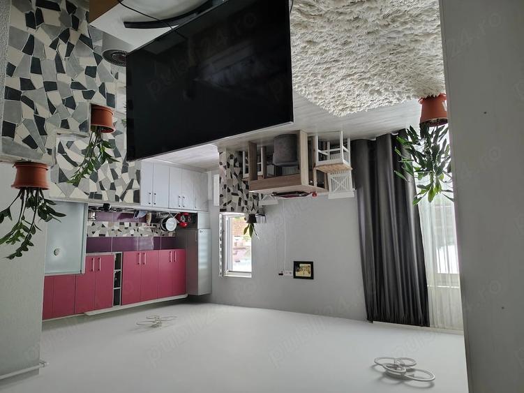 Studio de vanzare - 2