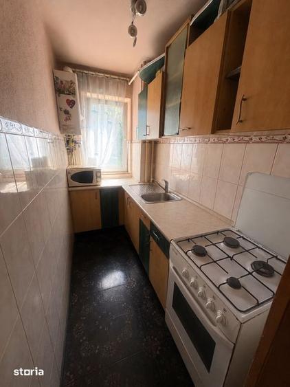 Apartament 2 camere , etaj 1, centrala proprie. Zona Florilor - 4