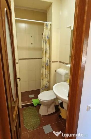Casă cu 5 camere cu Teren 338 Mp în Sud