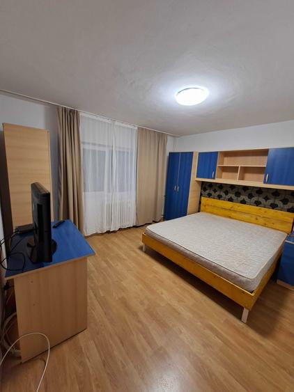 Apartament cu 2 camere decomandat în Sebastian