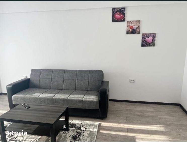 Apartament cu 2 camere decomandat în Micro 6