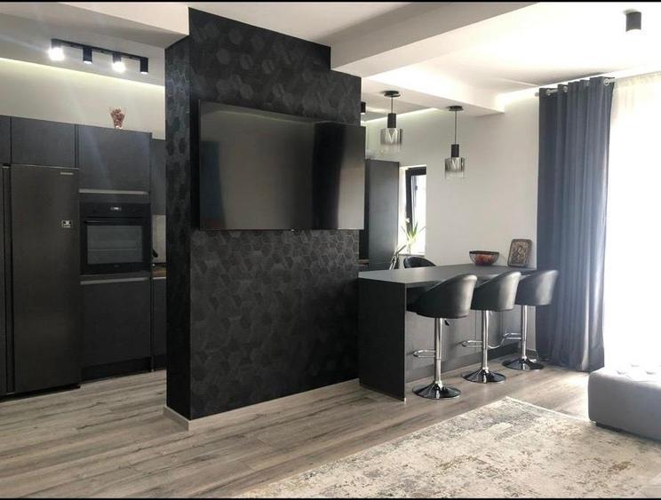 Apartament cu 3 camere, mobilat în Iancu Nicolae