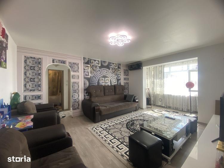 Apartament cu 2 camere semidecomandat în Micro 11