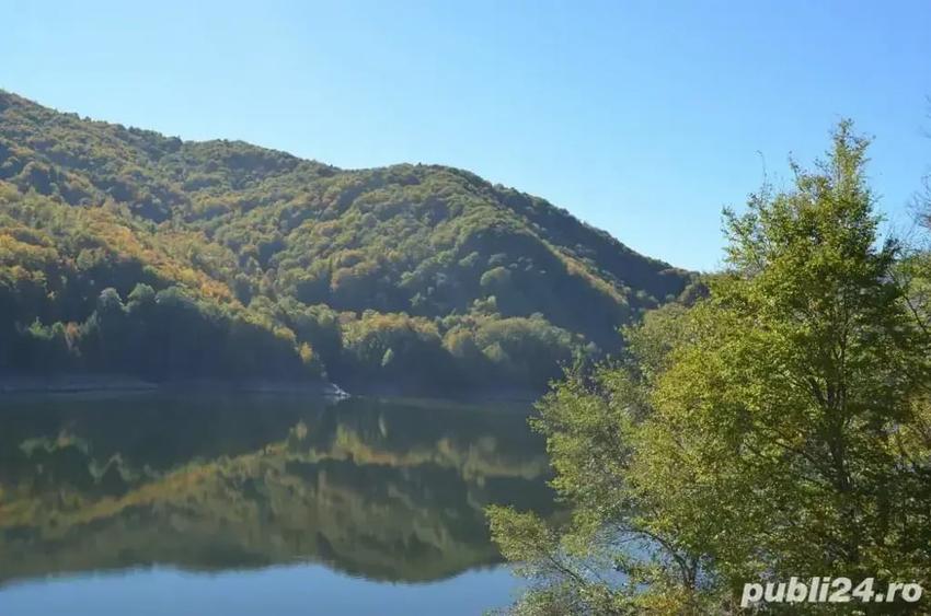 Teren de 2100 mp, în Central